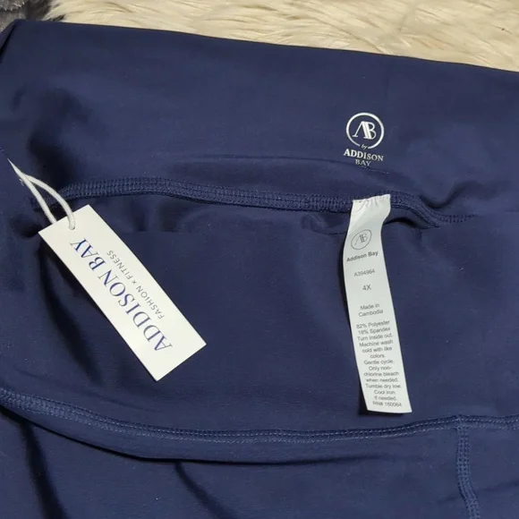 *new with tags* Addison Bay Navy Cropped Leggings with Pink Stripes size 4X - Picture 2 of 6